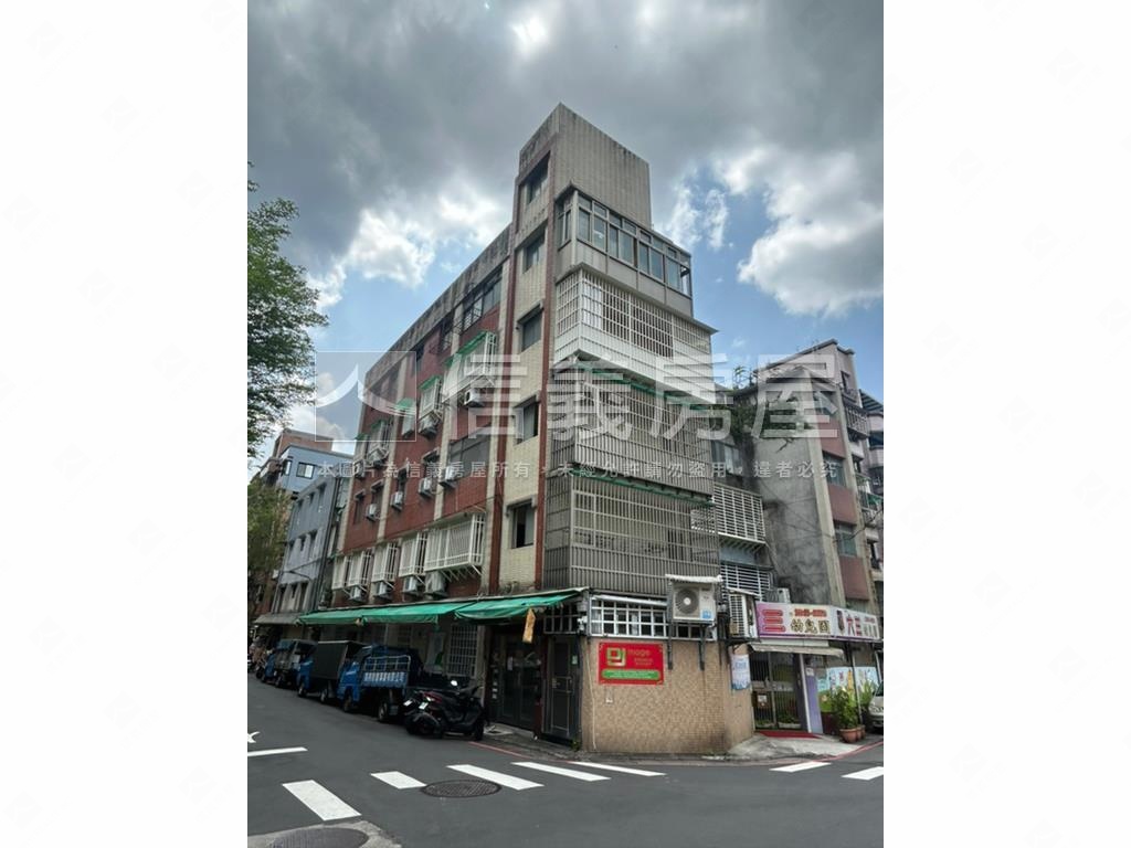 松仁靜巷金雞母房屋室內格局與周邊環境