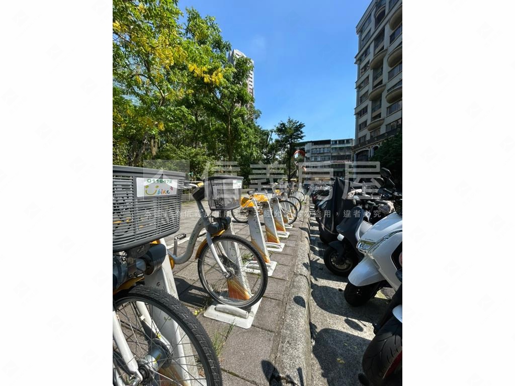 象山捷運低總價三樓房屋室內格局與周邊環境