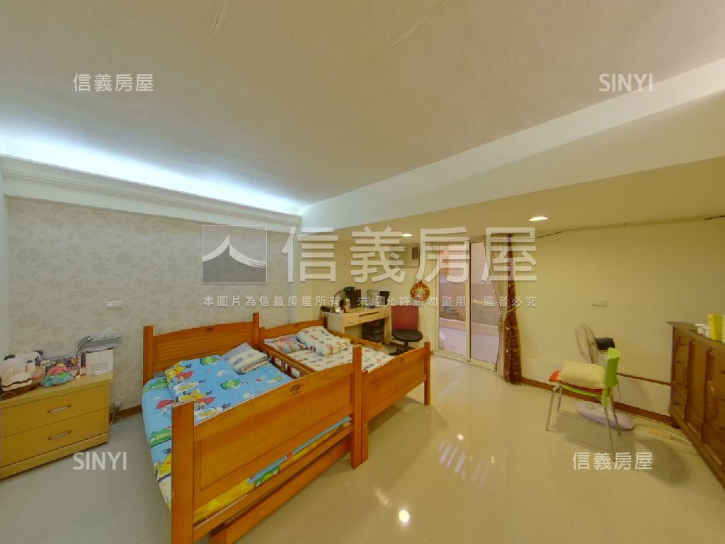 天母●庭院戶房屋室內格局與周邊環境