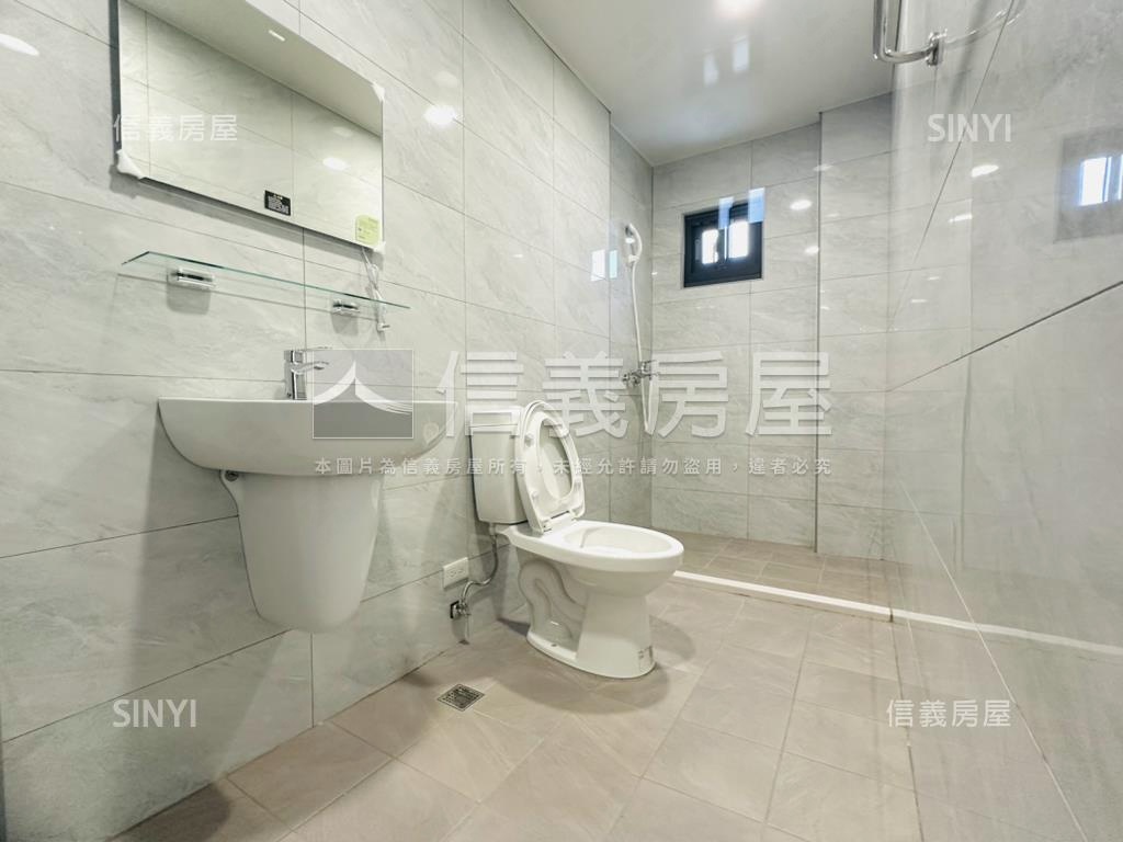 瀛海中學｜大露臺煥新透天房屋室內格局與周邊環境