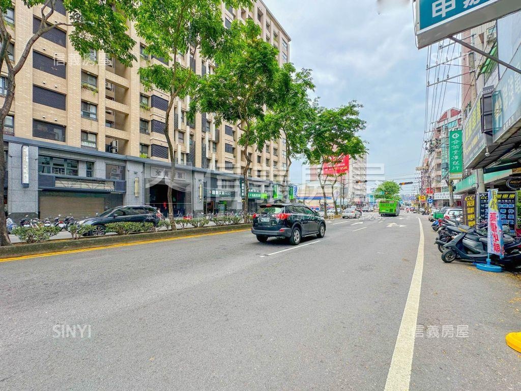 烏日中華路臨路透天讚房屋室內格局與周邊環境