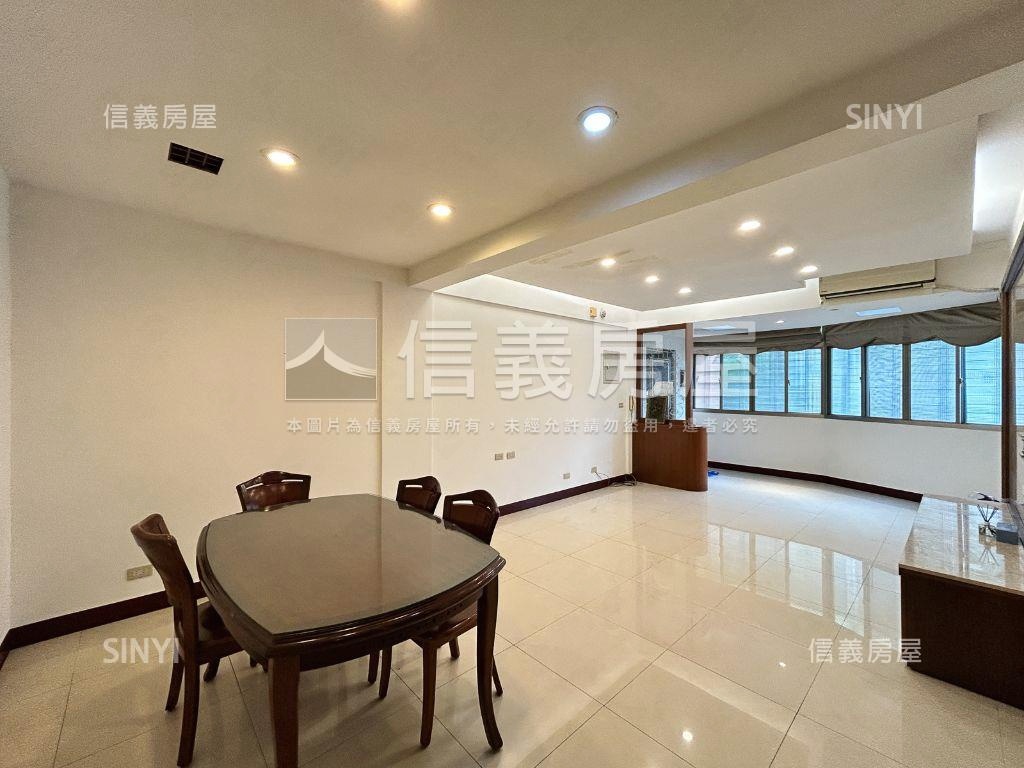 專任＊捷運＊二樓＊唭哩岸房屋室內格局與周邊環境