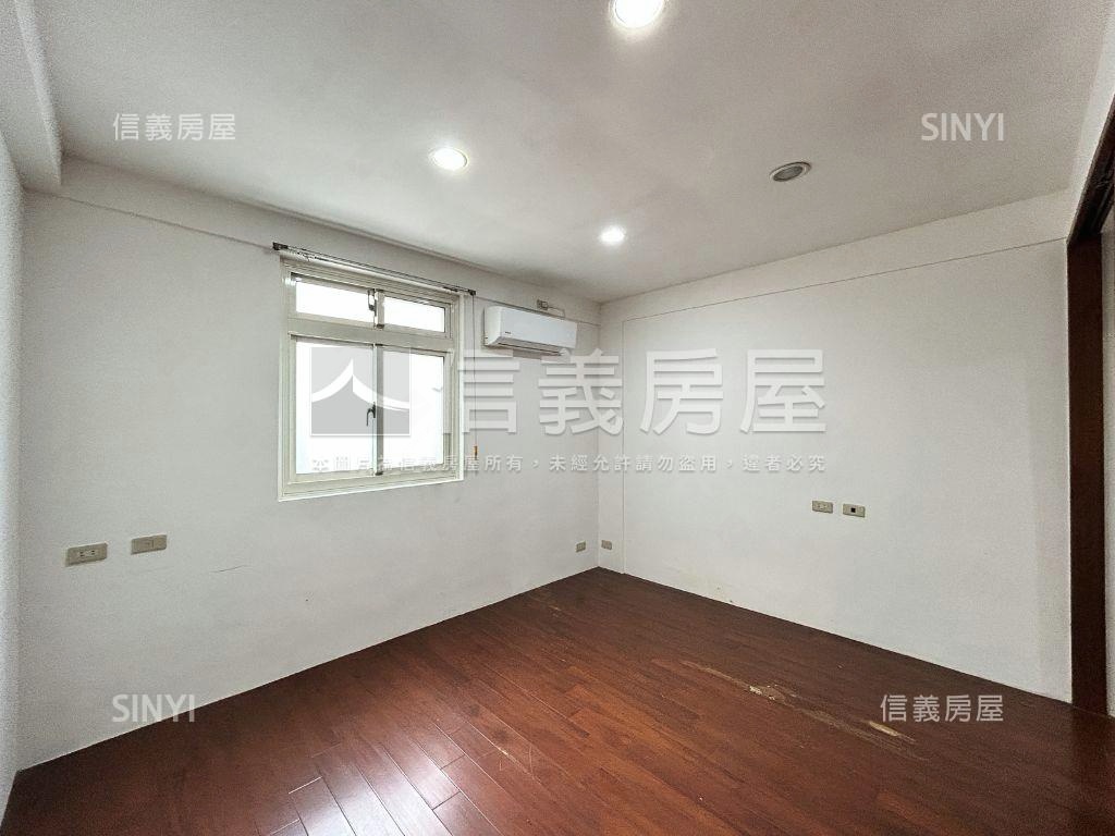 專任＊捷運＊二樓＊唭哩岸房屋室內格局與周邊環境