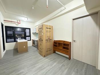 Ａ１８站前新銳２房車位