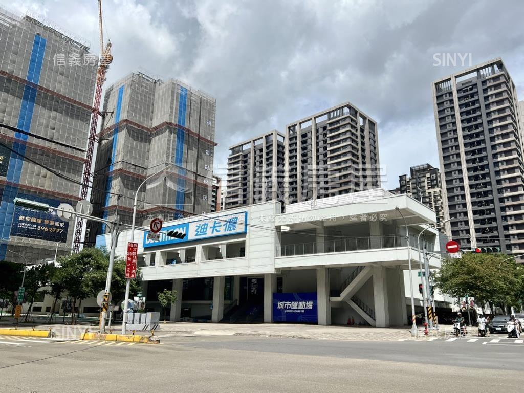 坤山上謙總裁尊爵豪邸房屋室內格局與周邊環境