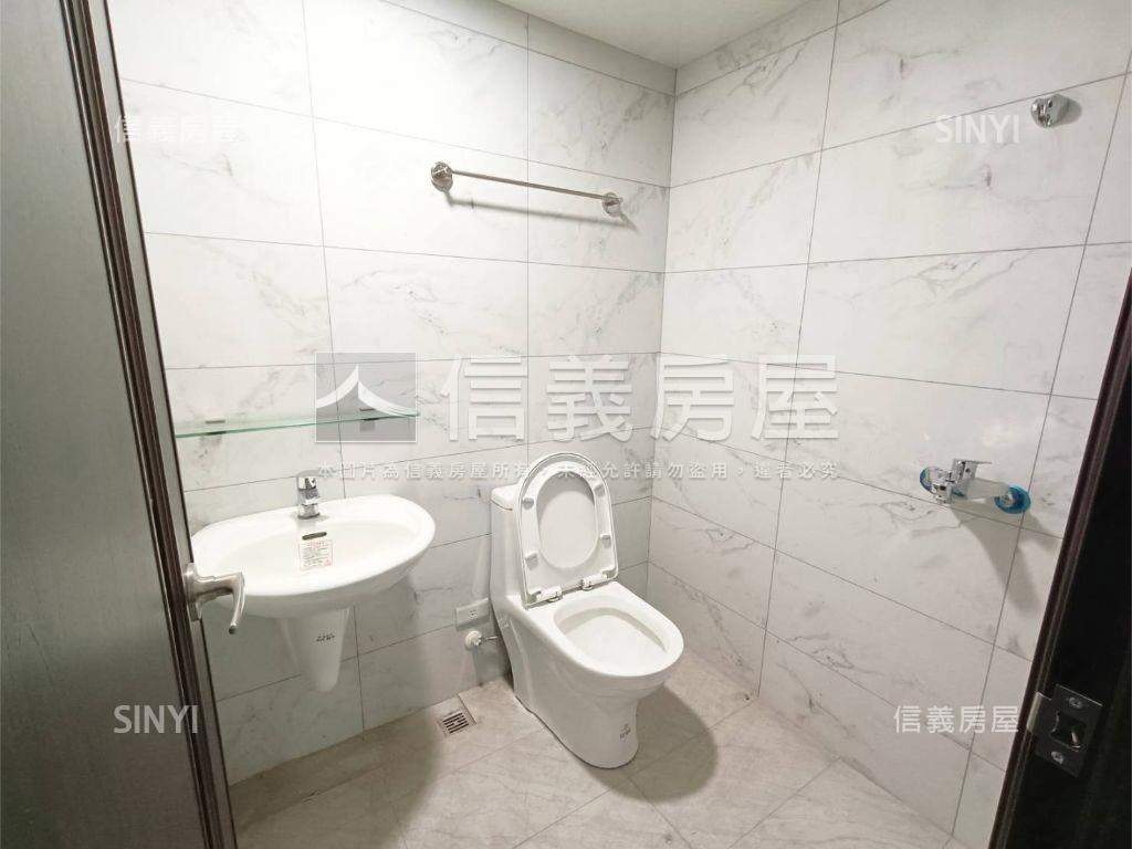 近高鐵科技之心面寬優金店房屋室內格局與周邊環境