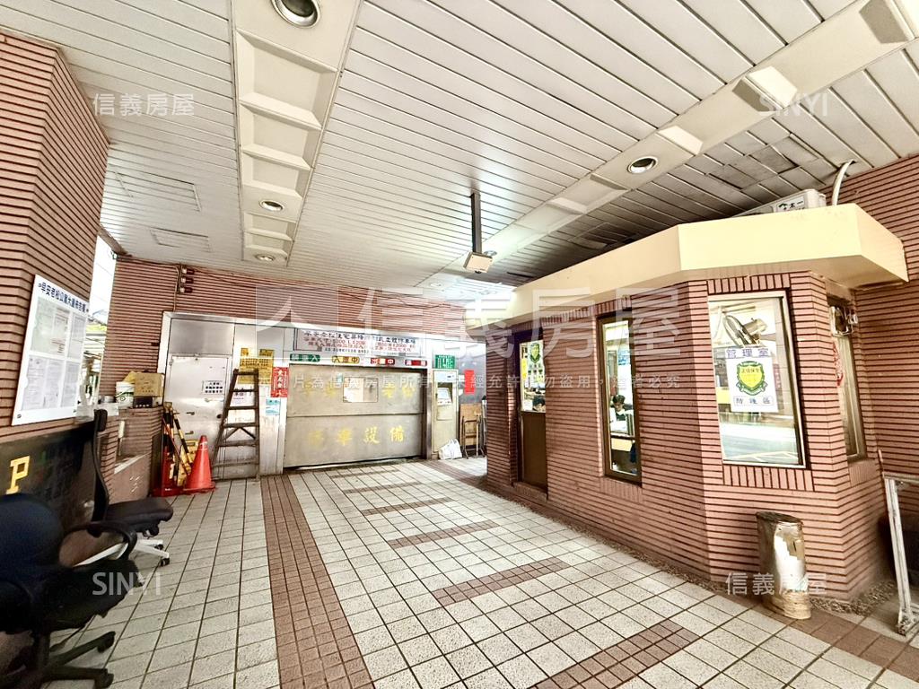 誠售西門昆明街車位房屋室內格局與周邊環境