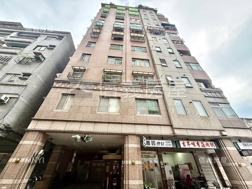 誠售西門昆明街車位房屋室內格局與周邊環境