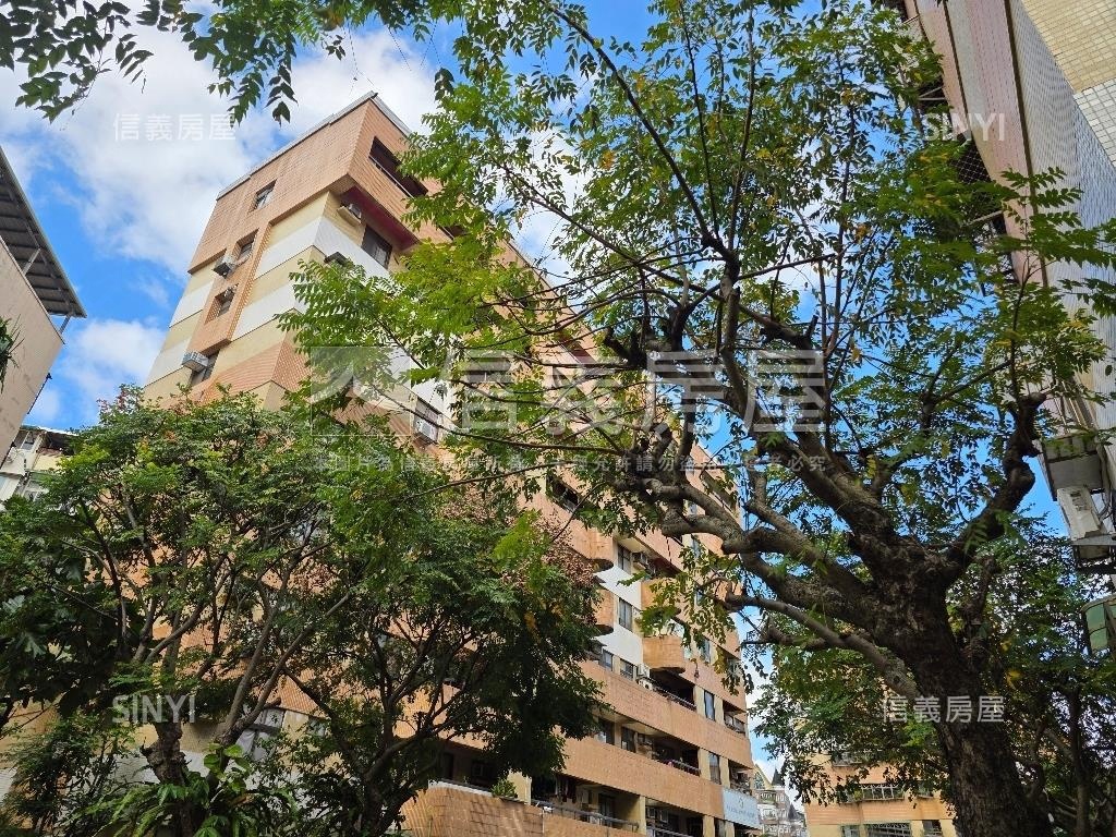 明湖邊間電梯三房房屋室內格局與周邊環境