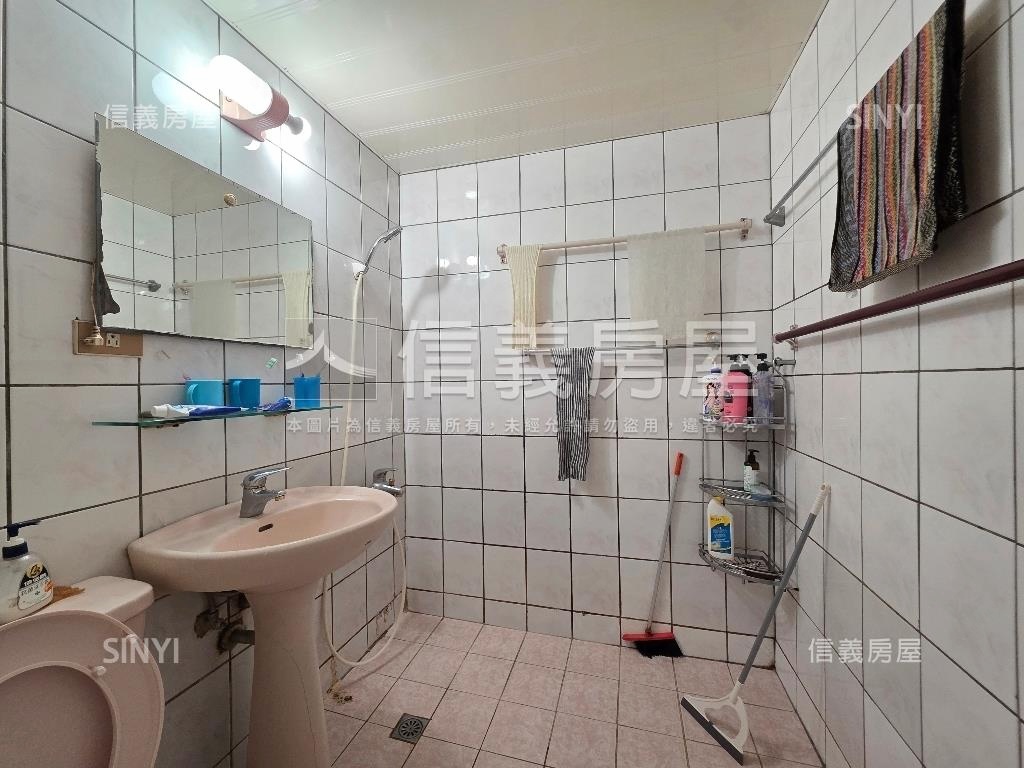 明湖邊間電梯三房房屋室內格局與周邊環境