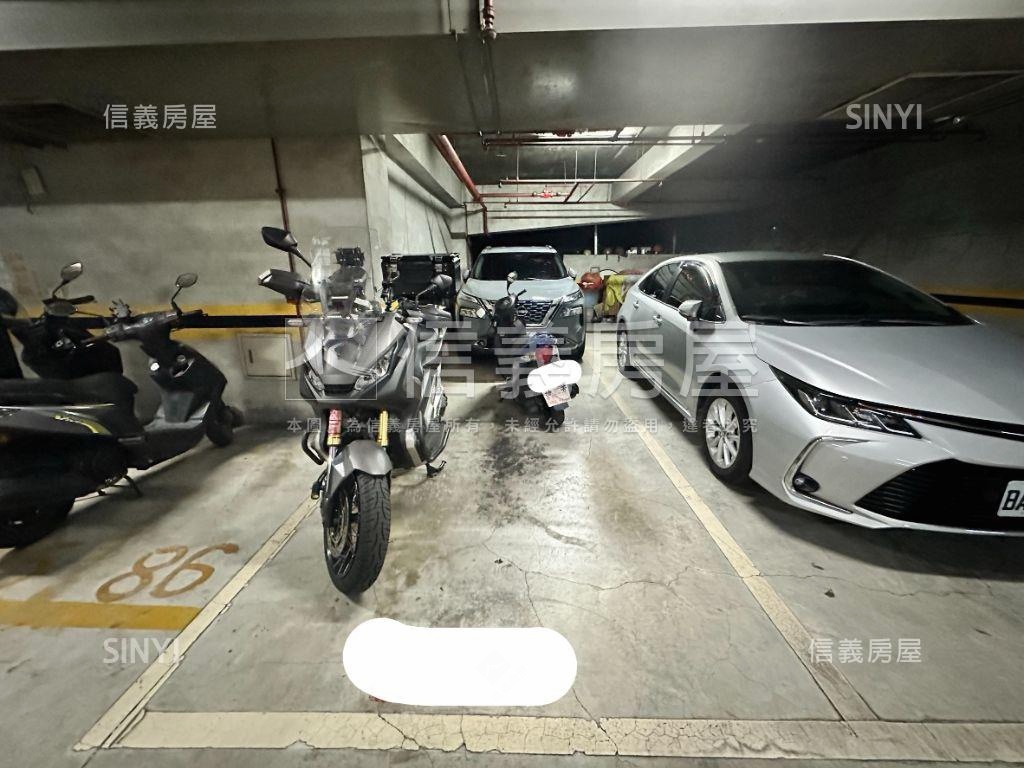 快樂８８８三房平面大車位房屋室內格局與周邊環境
