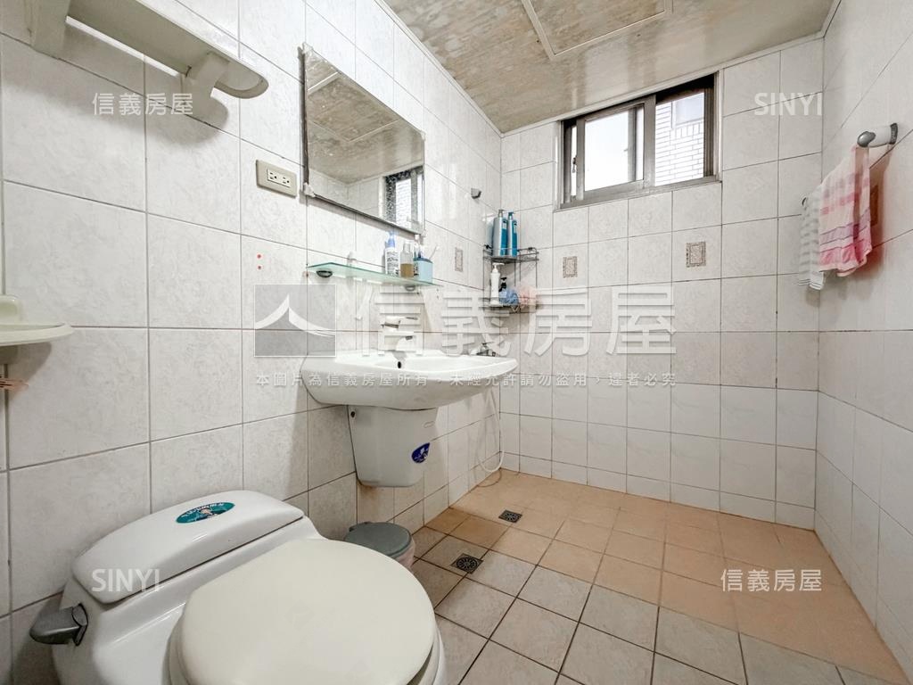 河堤全誠三房平車房屋室內格局與周邊環境