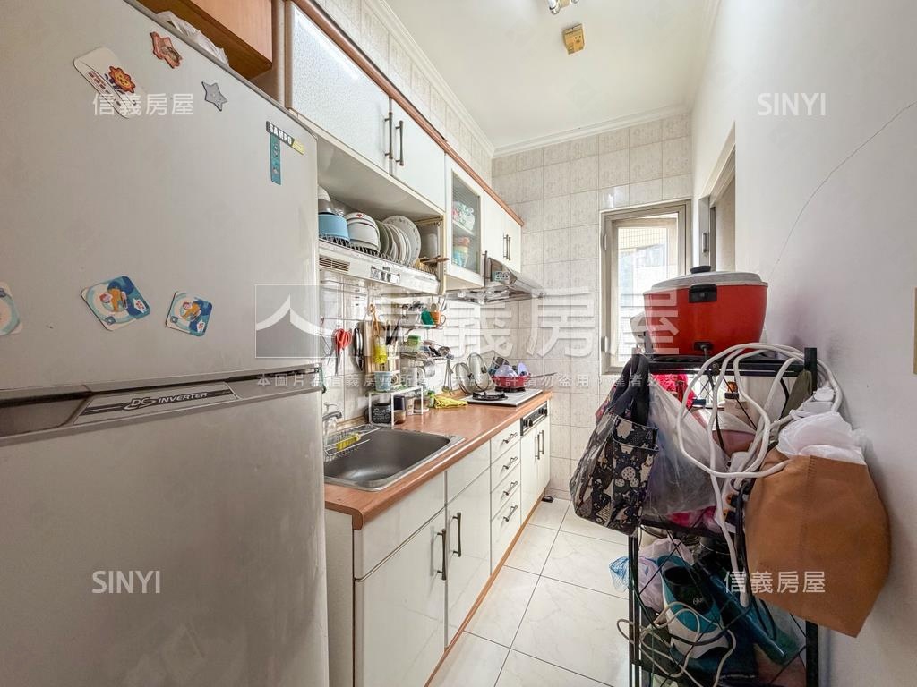 河堤全誠三房平車房屋室內格局與周邊環境