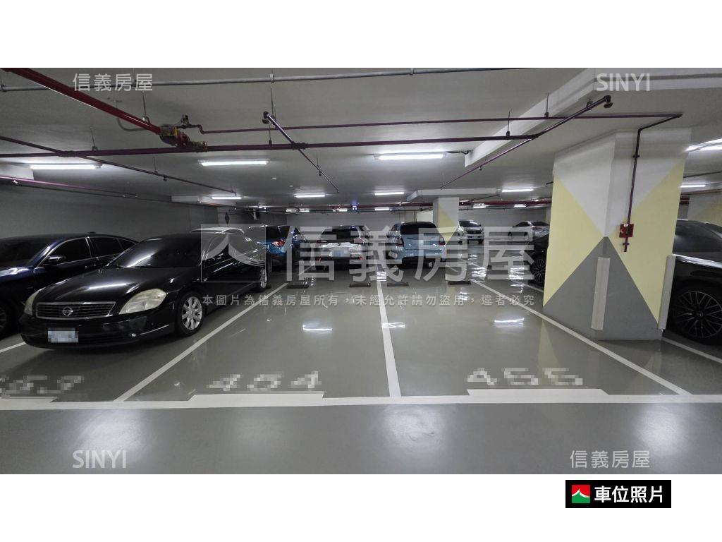 ＣＢＤ高樓視野戶附雙平車房屋室內格局與周邊環境