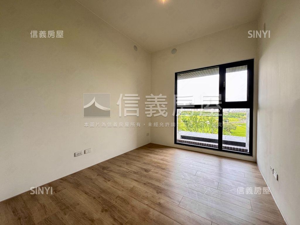 國聚之見三房美景坡平車位房屋室內格局與周邊環境