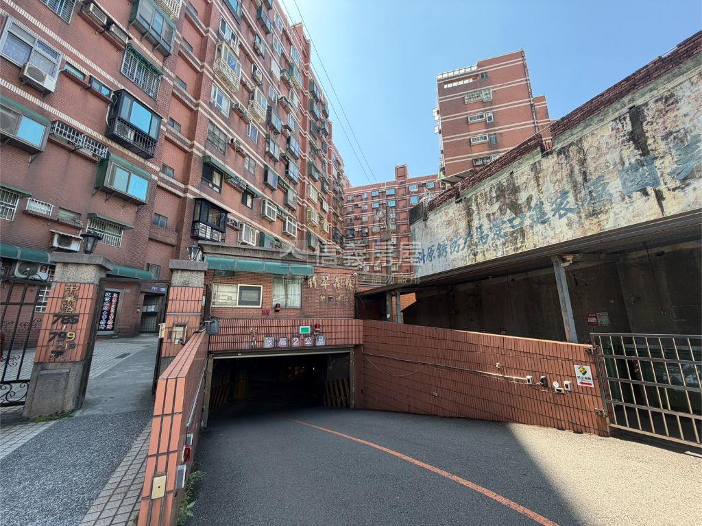 翡翠森林低總價三房房屋室內格局與周邊環境