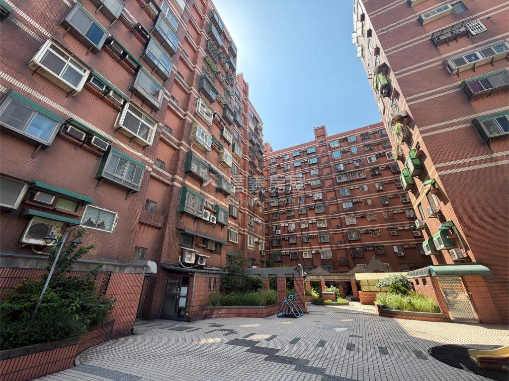 翡翠森林低總價三房房屋室內格局與周邊環境