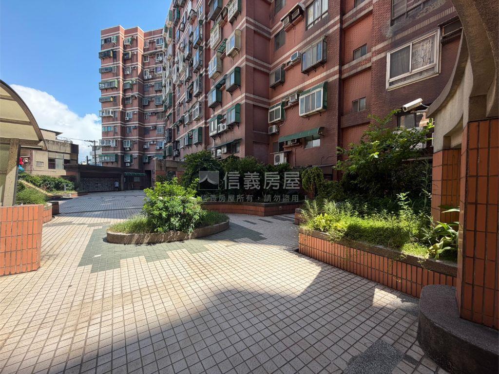 翡翠森林低總價三房房屋室內格局與周邊環境