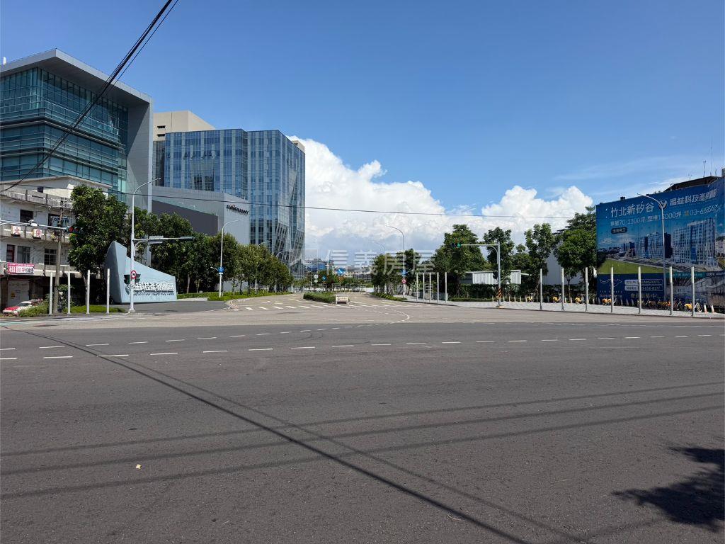 翡翠森林低總價三房房屋室內格局與周邊環境