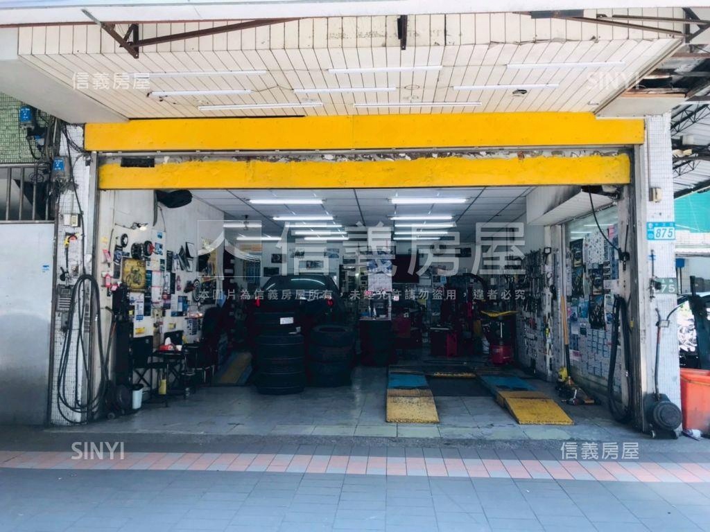 鴻圖大展金三角店面房屋室內格局與周邊環境