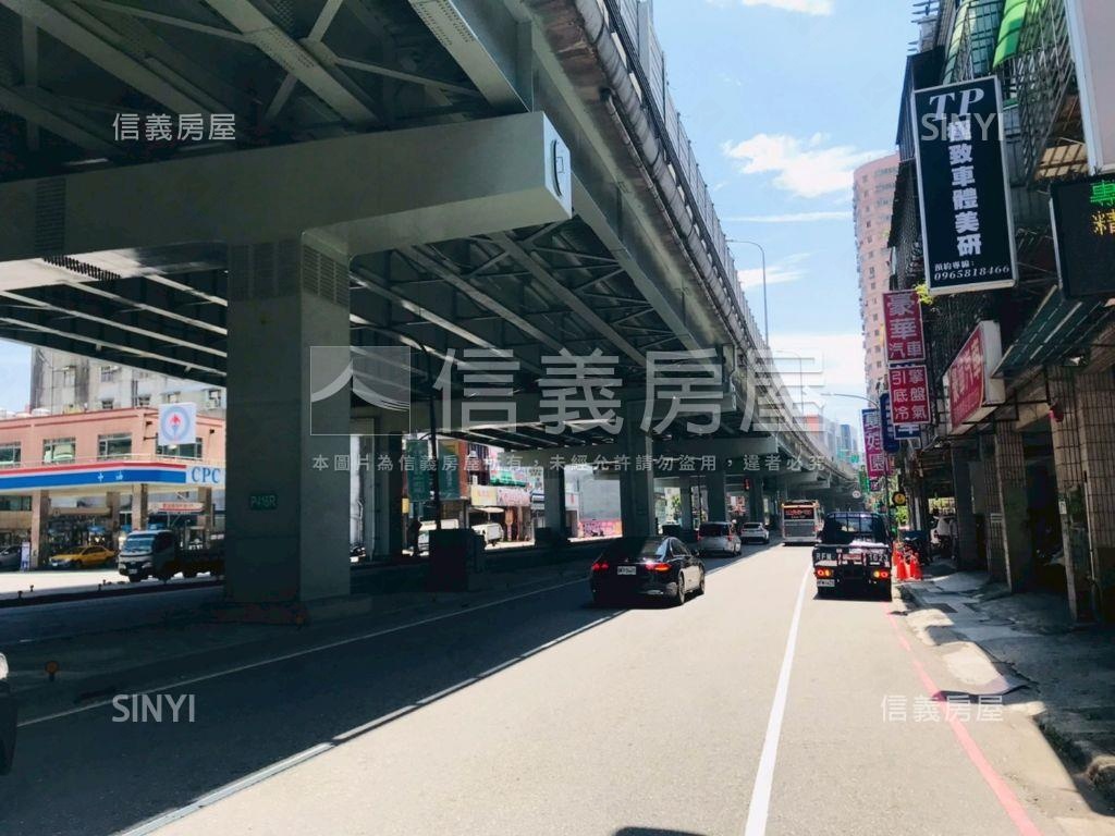 鴻圖大展金三角店面房屋室內格局與周邊環境