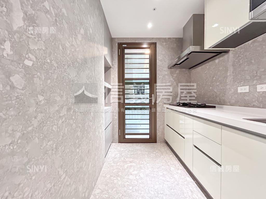 富貴莊園高樓美屋房屋室內格局與周邊環境