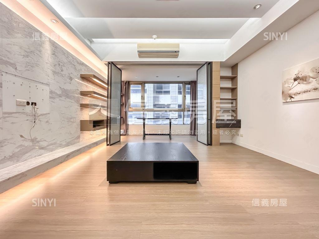 長虹大鎮．Ｃ．四房車位房屋室內格局與周邊環境