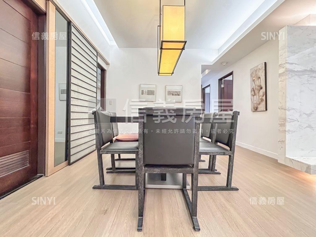 長虹大鎮．Ｃ．四房車位房屋室內格局與周邊環境