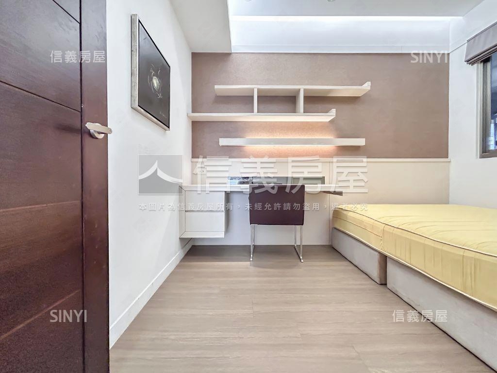 長虹大鎮．Ｃ．四房車位房屋室內格局與周邊環境