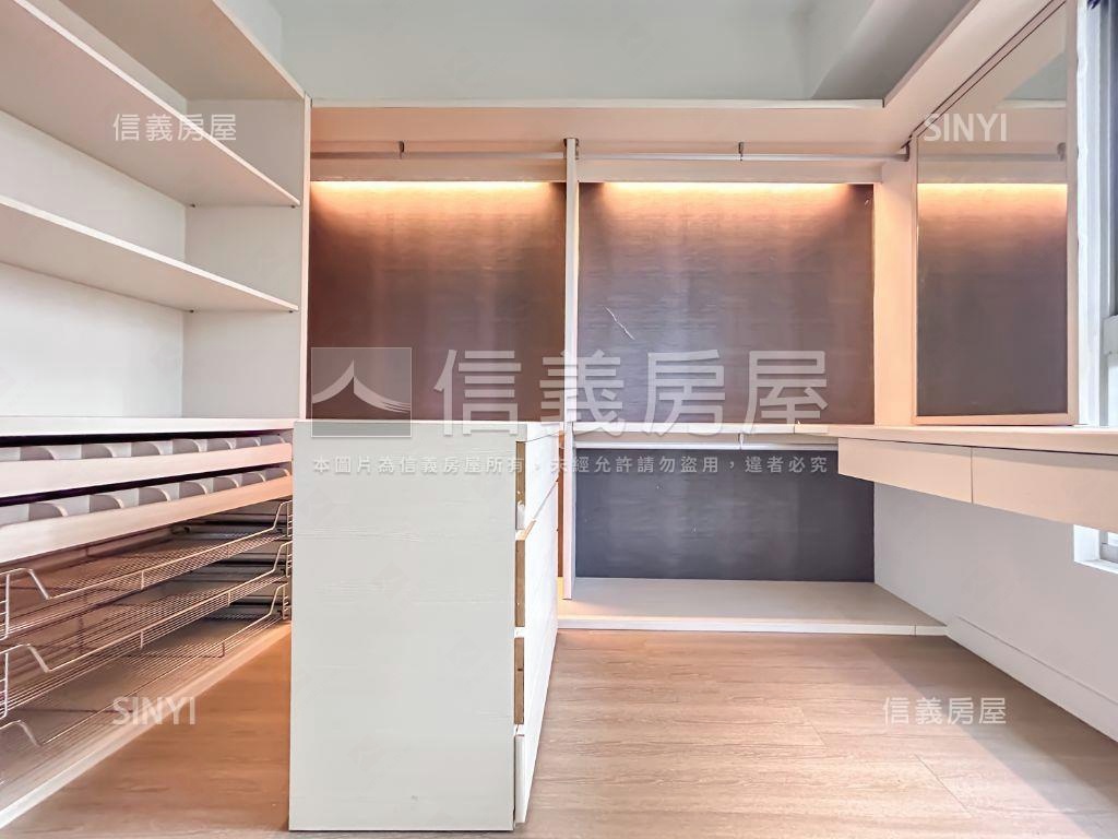 長虹大鎮．Ｃ．四房車位房屋室內格局與周邊環境