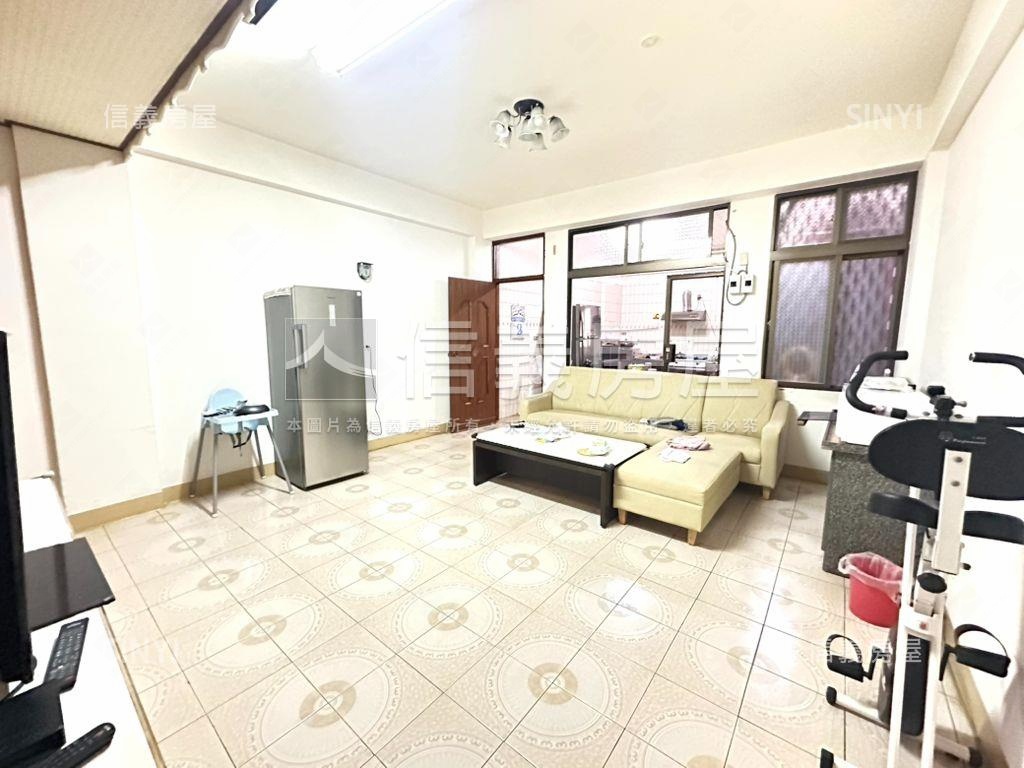 大橋二街近全聯金店住房屋室內格局與周邊環境