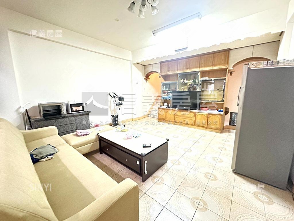 大橋二街近全聯金店住房屋室內格局與周邊環境