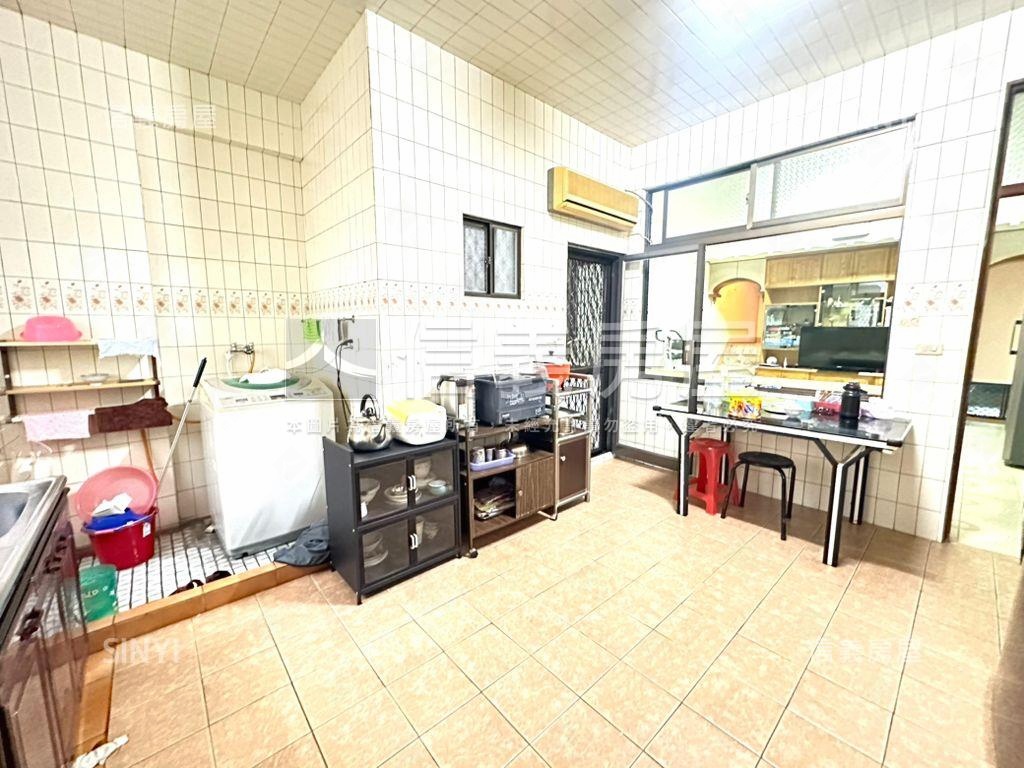 大橋二街近全聯金店住房屋室內格局與周邊環境