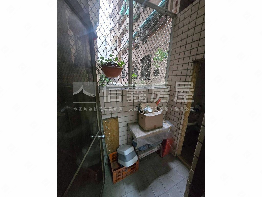 探索公園優質店住房屋室內格局與周邊環境