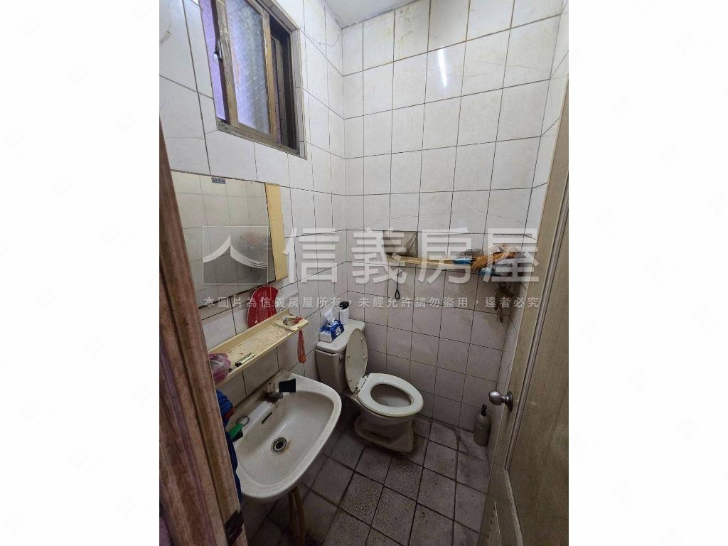 探索公園優質店住房屋室內格局與周邊環境