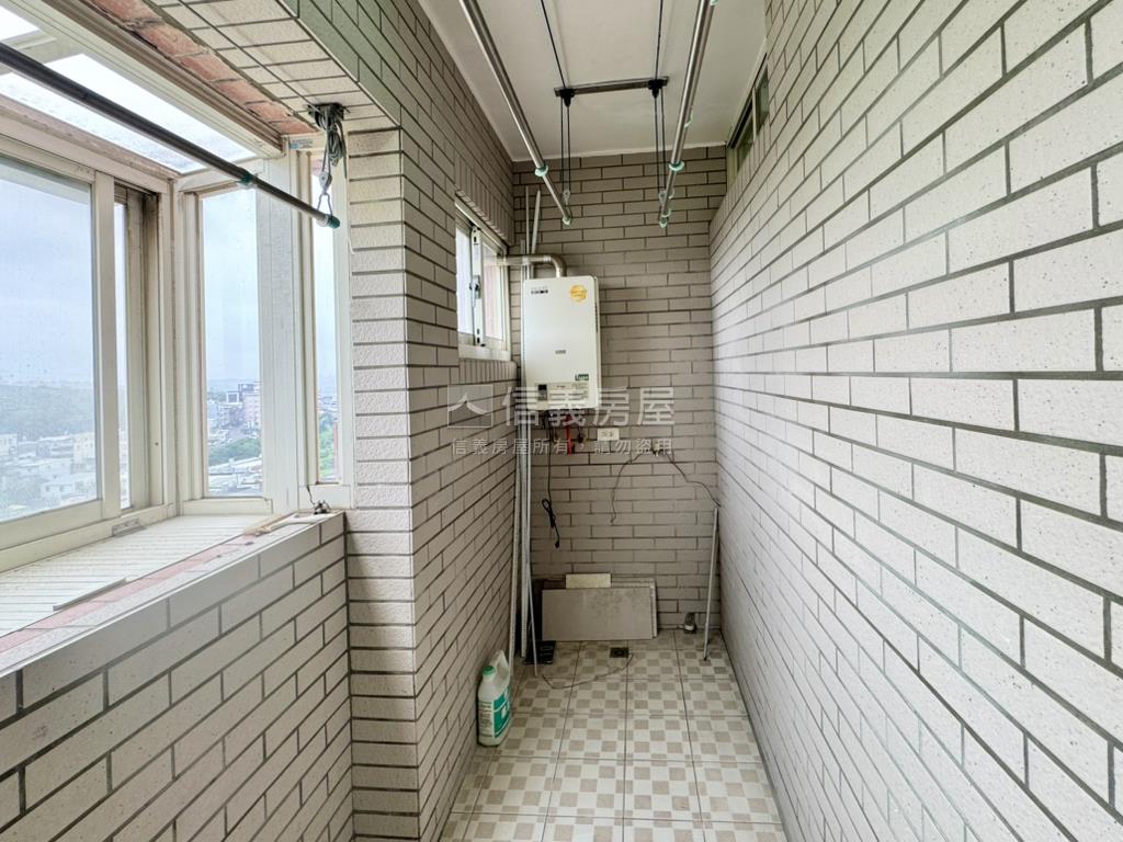 宏家麗景大戶房屋室內格局與周邊環境