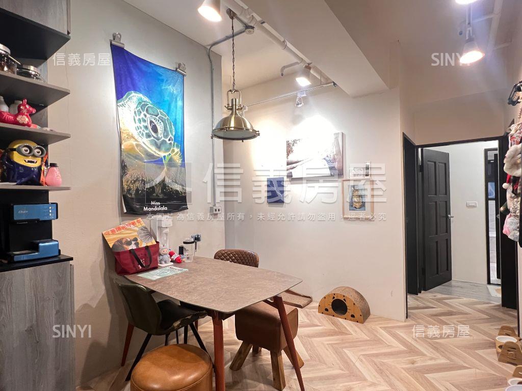 世紀城裝潢採光美三房房屋室內格局與周邊環境