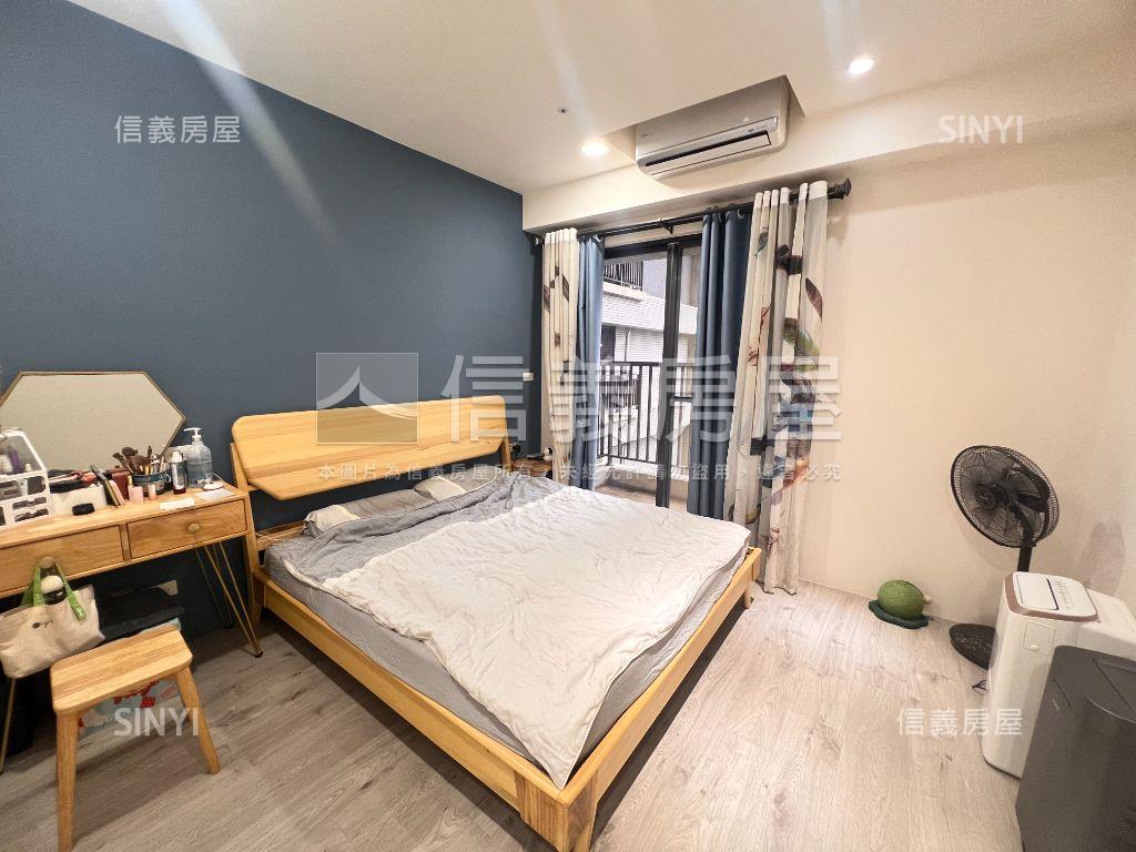 世紀城裝潢採光美三房房屋室內格局與周邊環境