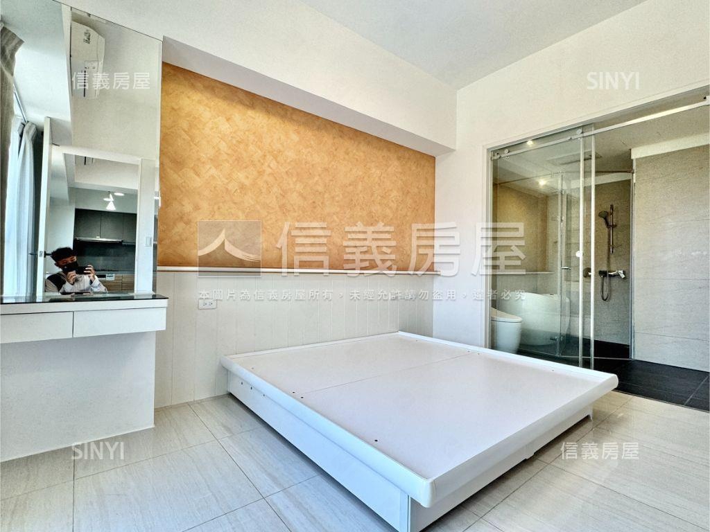 校園首排景觀大兩房平車房屋室內格局與周邊環境