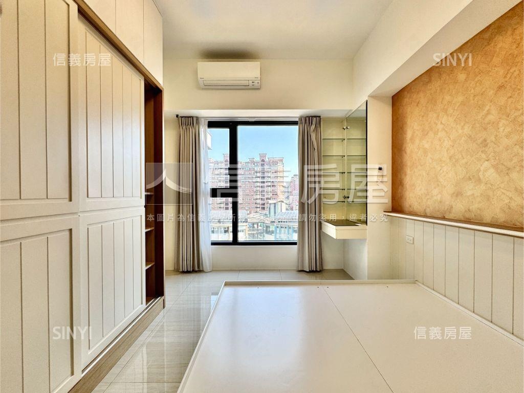 校園首排景觀大兩房平車房屋室內格局與周邊環境