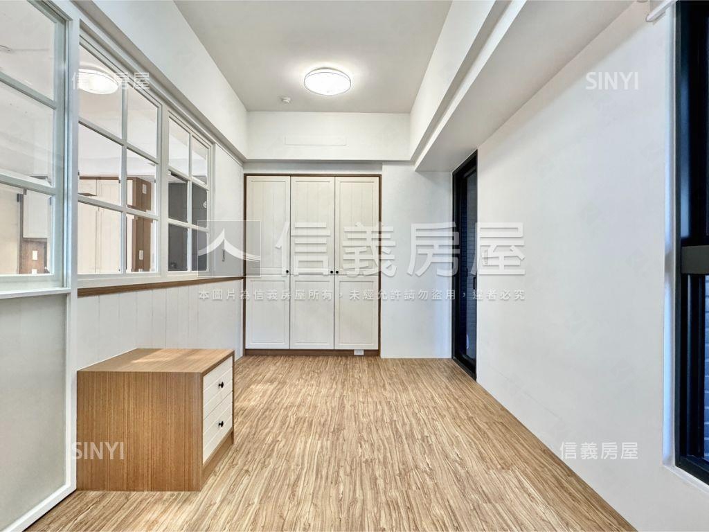 校園首排景觀大兩房平車房屋室內格局與周邊環境