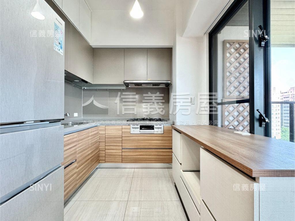 校園首排景觀大兩房平車房屋室內格局與周邊環境