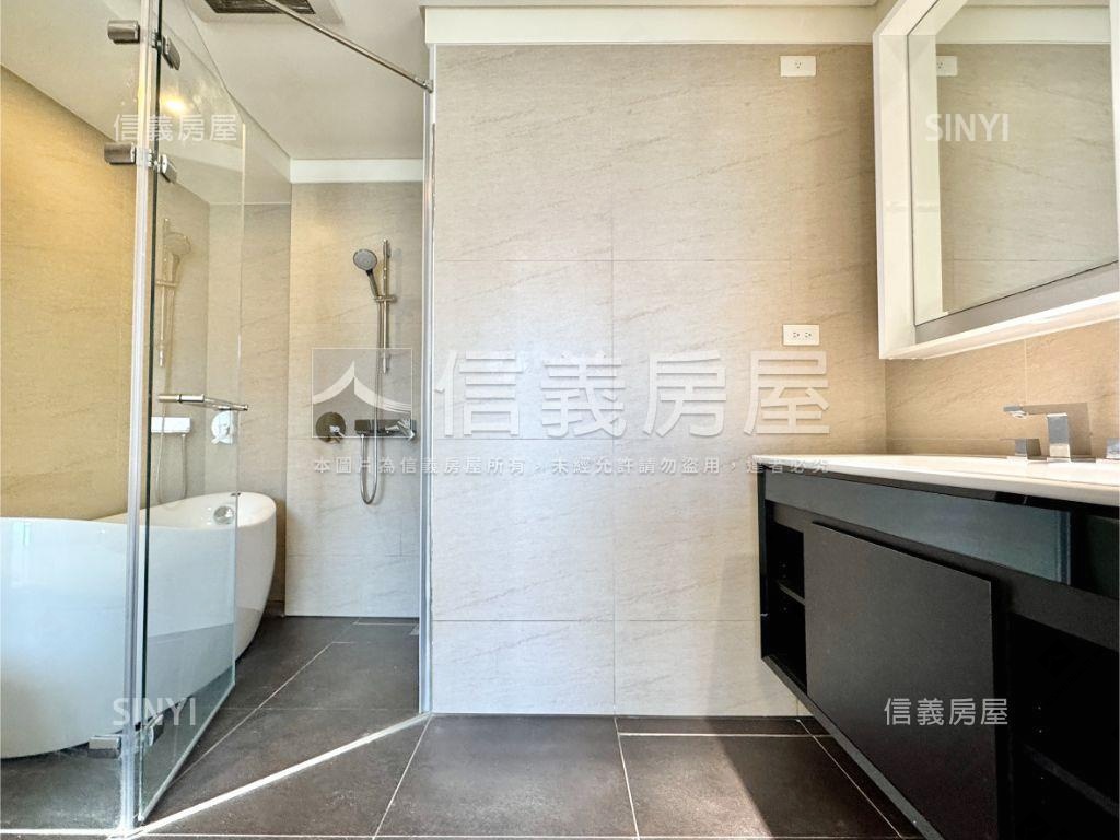 校園首排景觀大兩房平車房屋室內格局與周邊環境