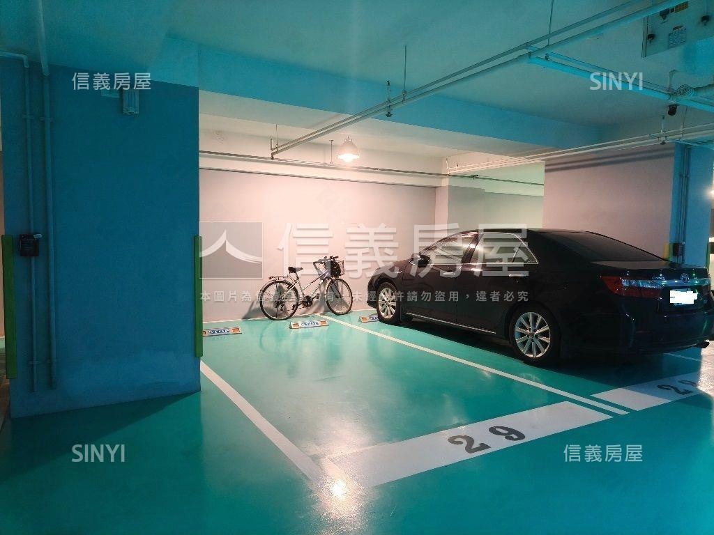 校園首排景觀大兩房平車房屋室內格局與周邊環境