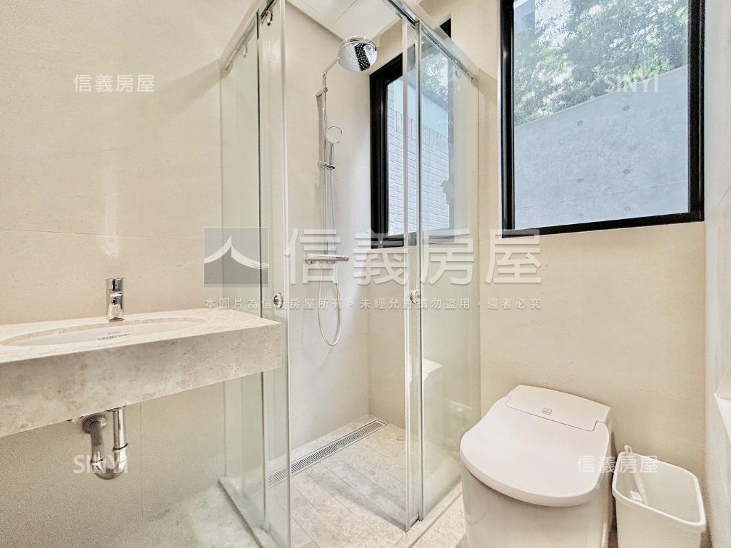 單元二大面寬臨路電梯別墅房屋室內格局與周邊環境