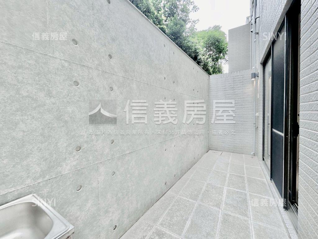 單元二大面寬臨路電梯別墅房屋室內格局與周邊環境