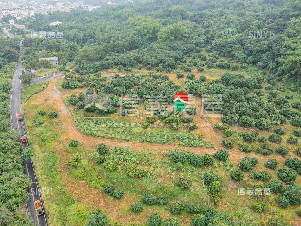 草屯土地約４３８８坪房屋室內格局與周邊環境