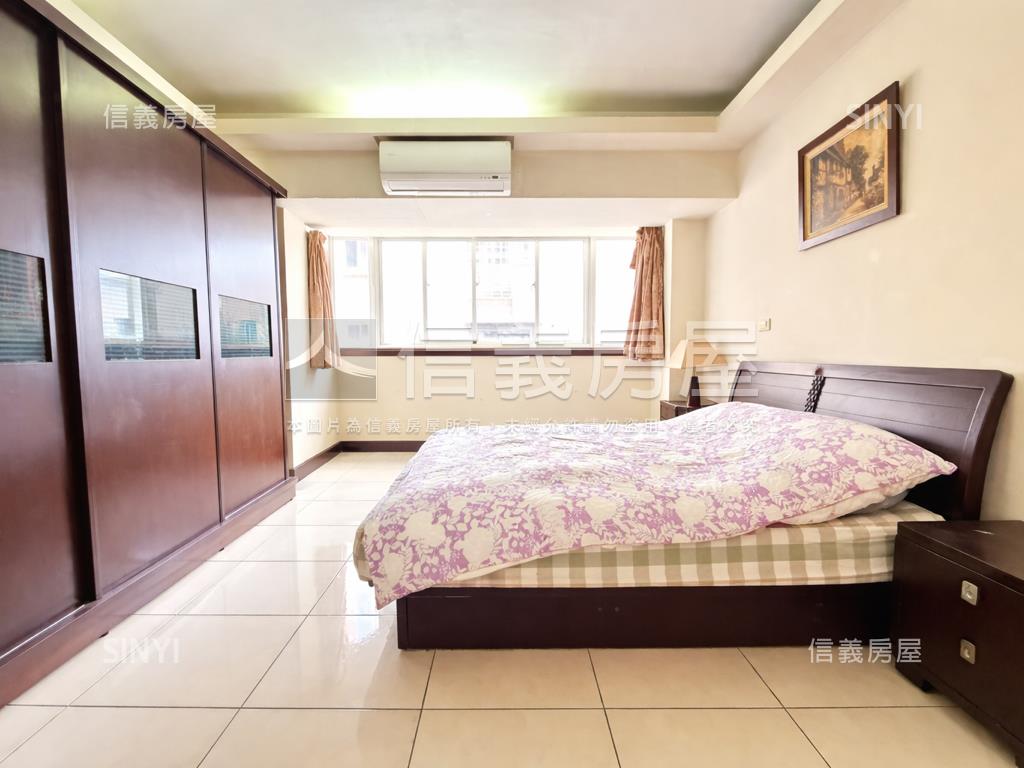 米蘭桂冠面中庭邊間四房房屋室內格局與周邊環境