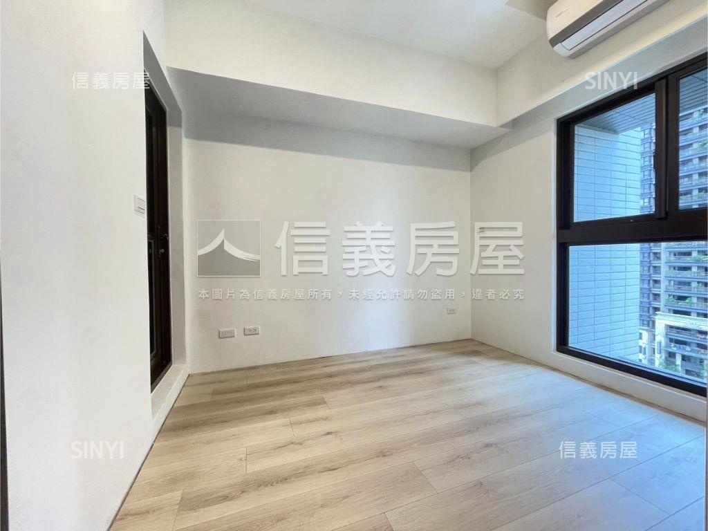新泰商圈裝潢三房坡平車位房屋室內格局與周邊環境