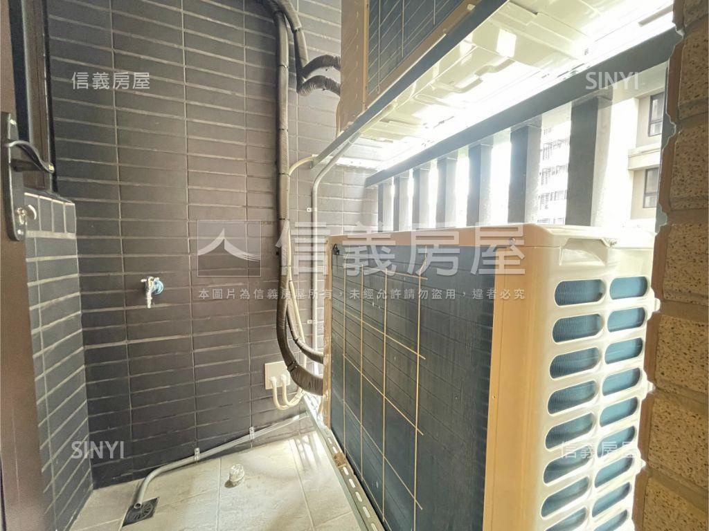 新泰商圈裝潢三房坡平車位房屋室內格局與周邊環境